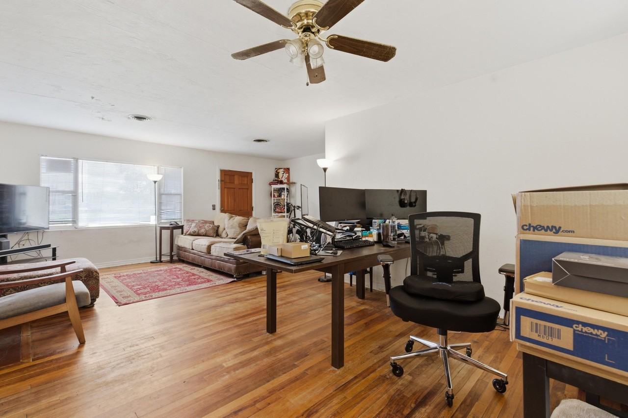 1734 W Tharpe St - Photo 5 of 38