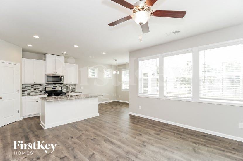 3081 W Jackson Way - Photo 3 of 15