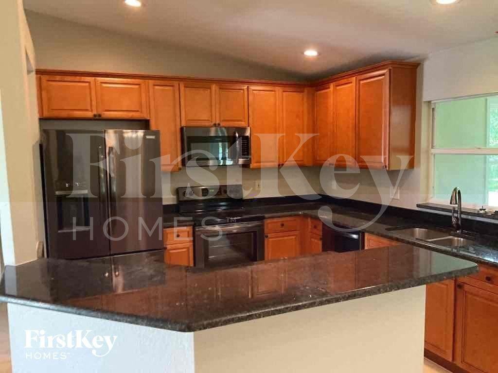 524 Sw 25th Ln - Photo 3 of 10