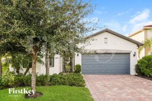 featured image of 3521 E Hampton Cir