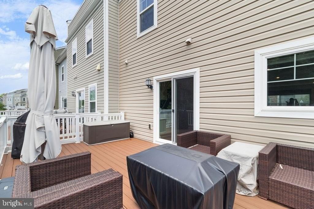 1035 Edenberry Way - Photo 5 of 11