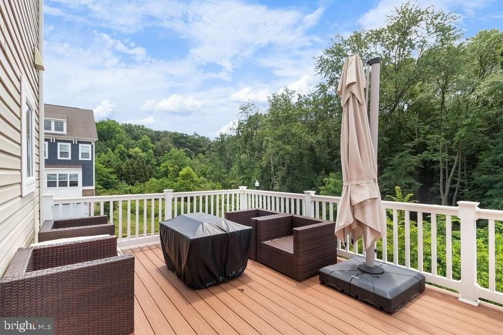 1035 Edenberry Way - Photo 6 of 11
