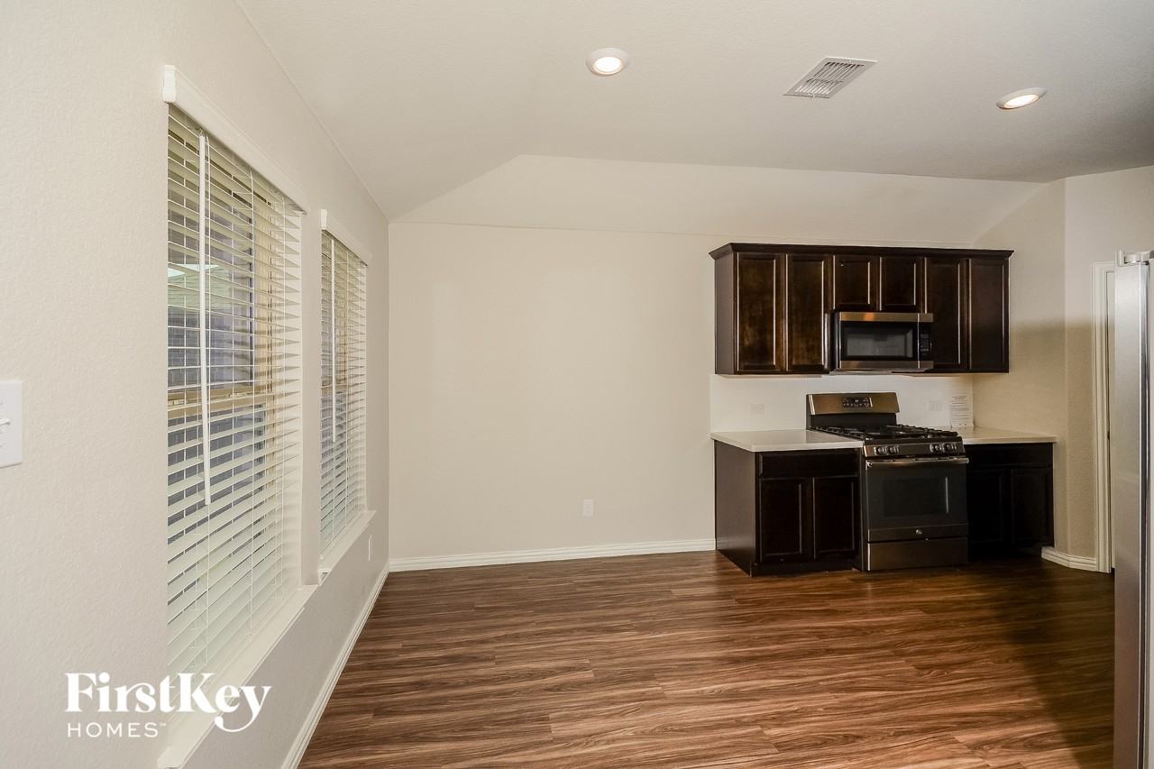 145 Cedar Canyon Dr - Photo 3 of 15