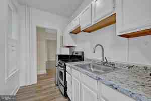 featured image of 2203 Edmondson Ave #3