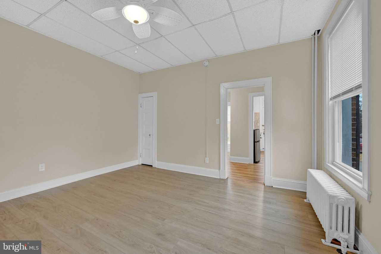 2203 Edmondson Ave #3 - Photo 4 of 16