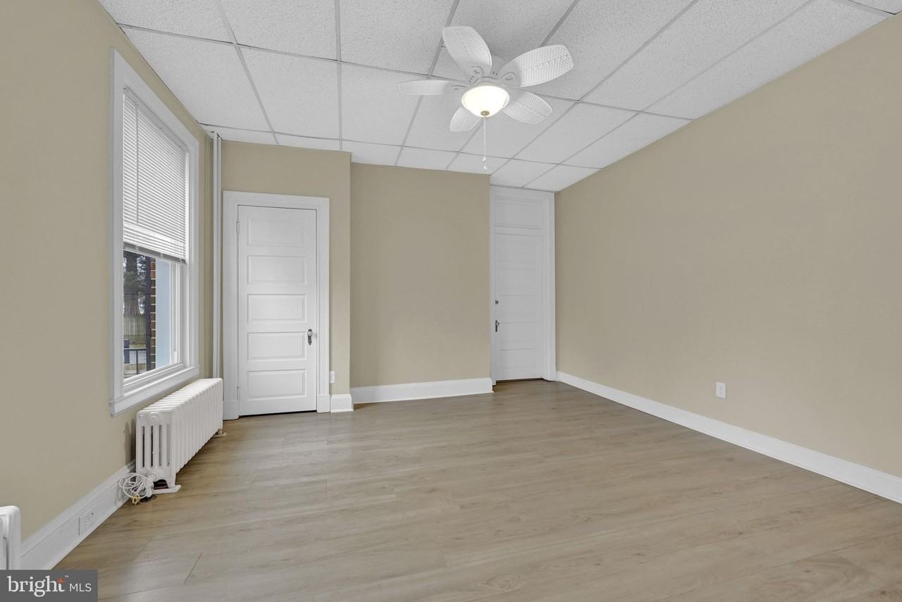 2203 Edmondson Ave #3 - Photo 5 of 16