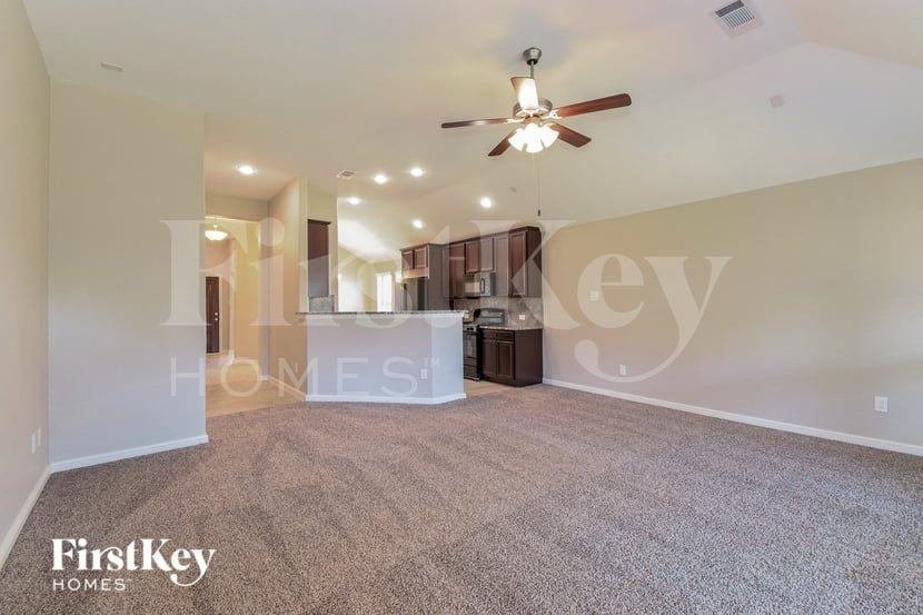 4818 La Piedra Ln - Photo 2 of 15
