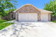 1603 Village Dr - Photo 1 of 1