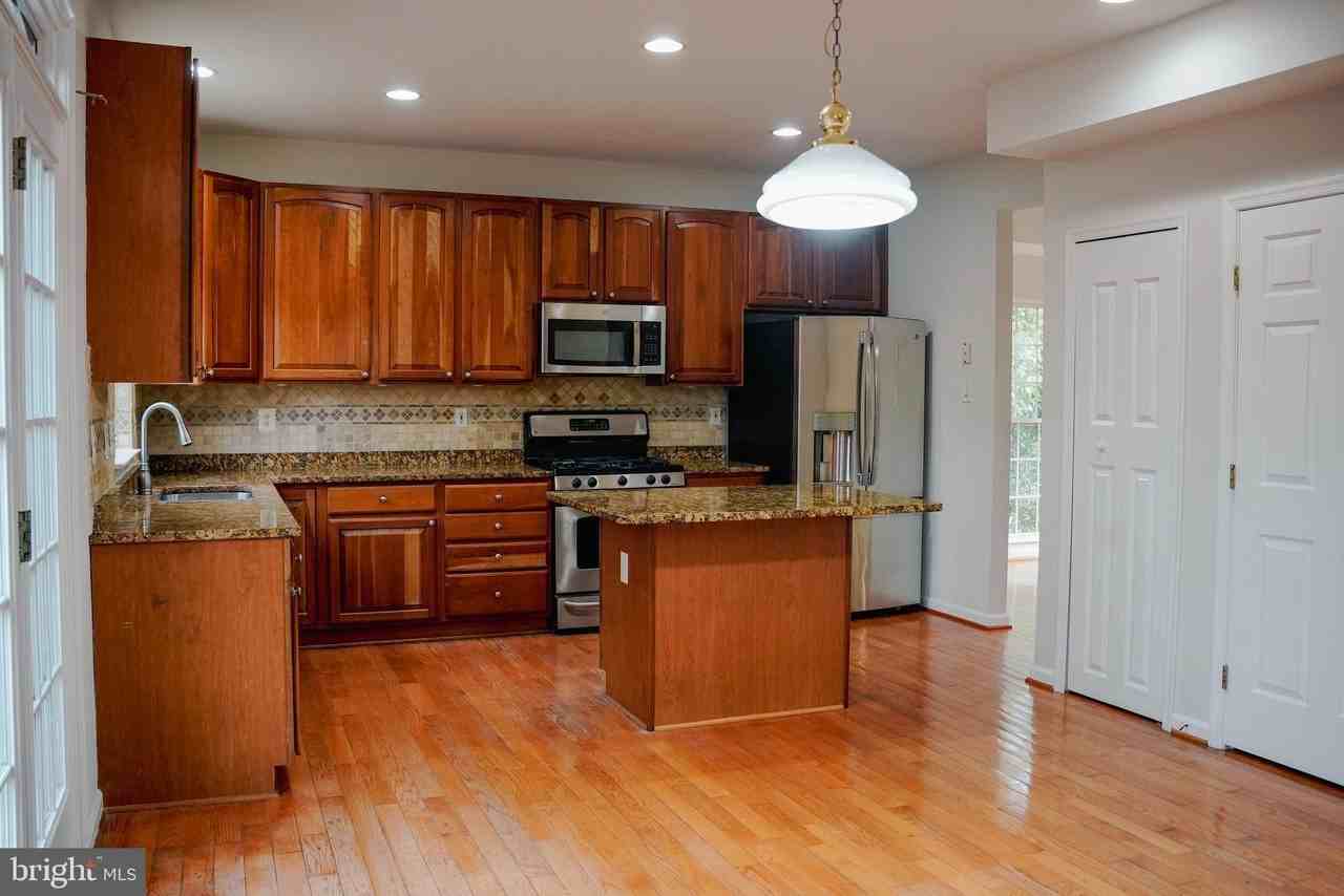 9013 Melody Dr - Photo 2 of 25