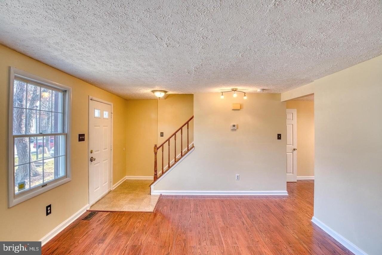 9220 Pinenut Ct - Photo 5 of 22