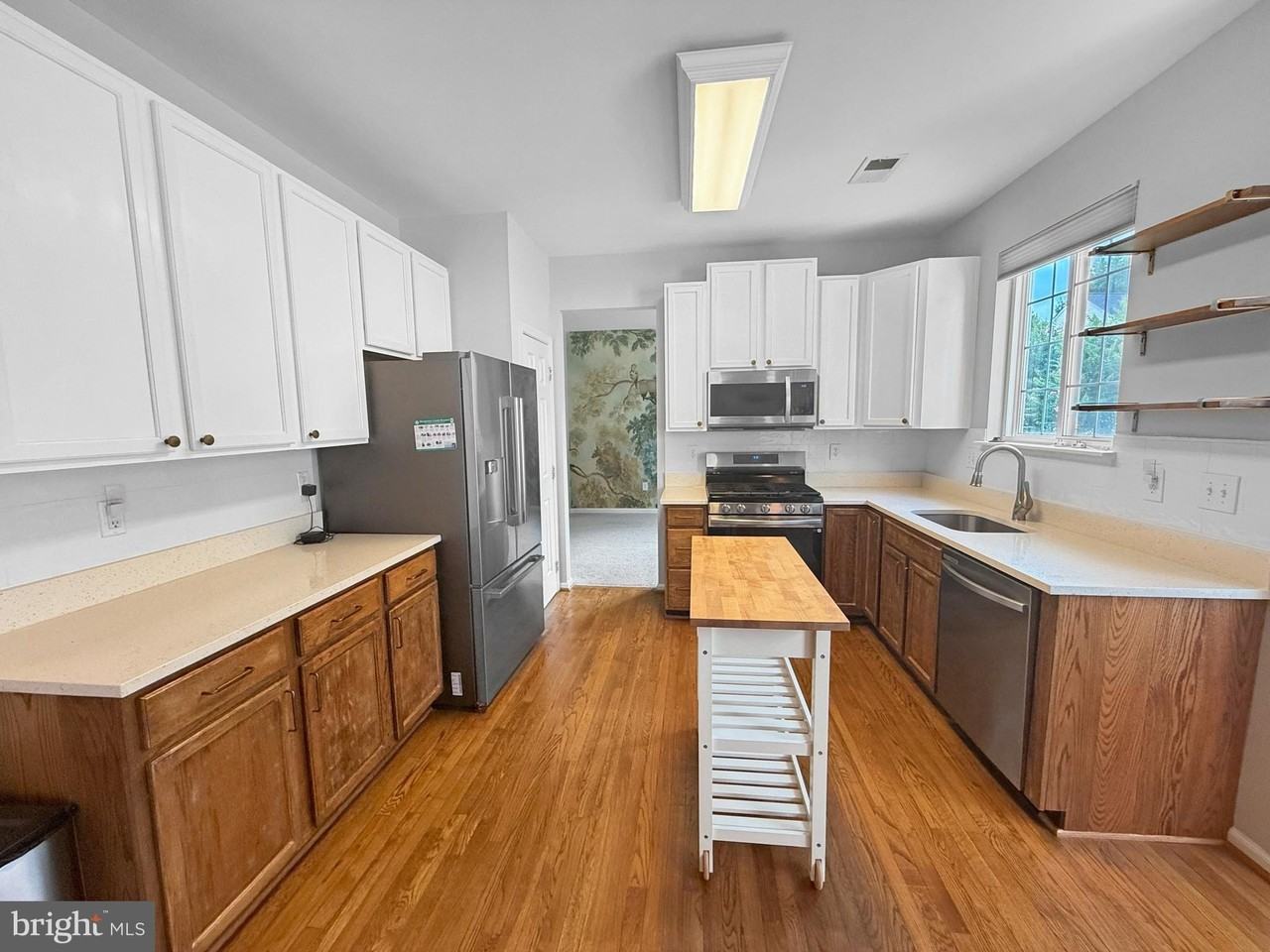 12519 Royal Crown Dr - Photo 5 of 29