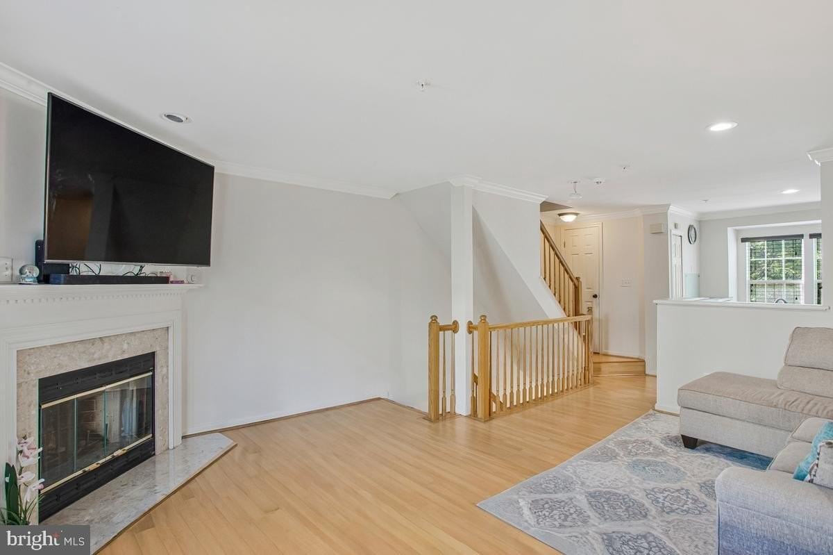 13902 Barrington Ln - Photo 7 of 25