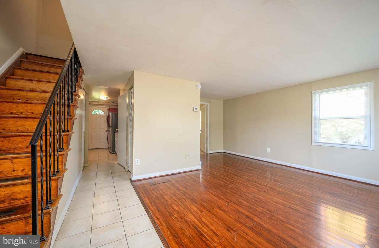 7737 Greymont St - Photo 2 of 35