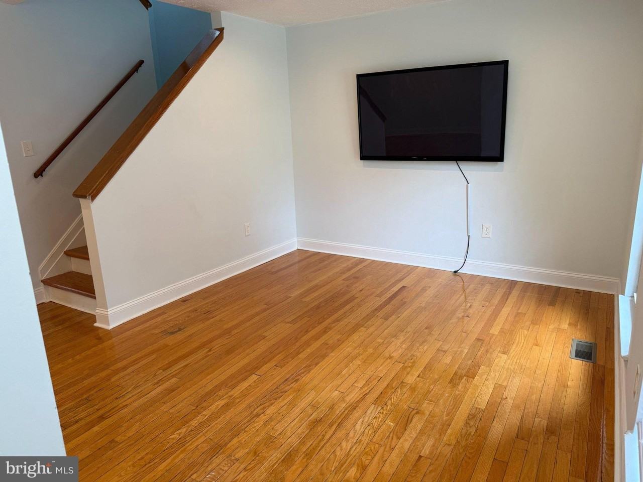 7431 Shady Glen Ter - Photo 4 of 30