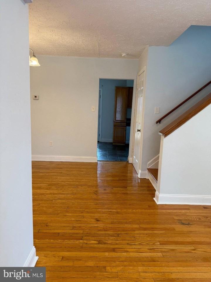 7431 Shady Glen Ter - Photo 5 of 30