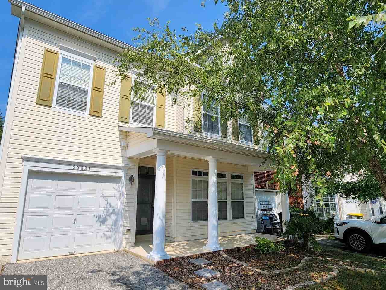 23431 Dahlia Cir - Photo 2 of 39