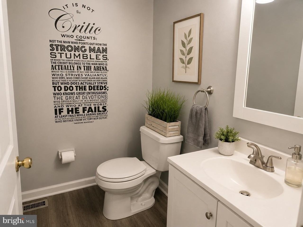 601 Magnolia Ct - Photo 5 of 13