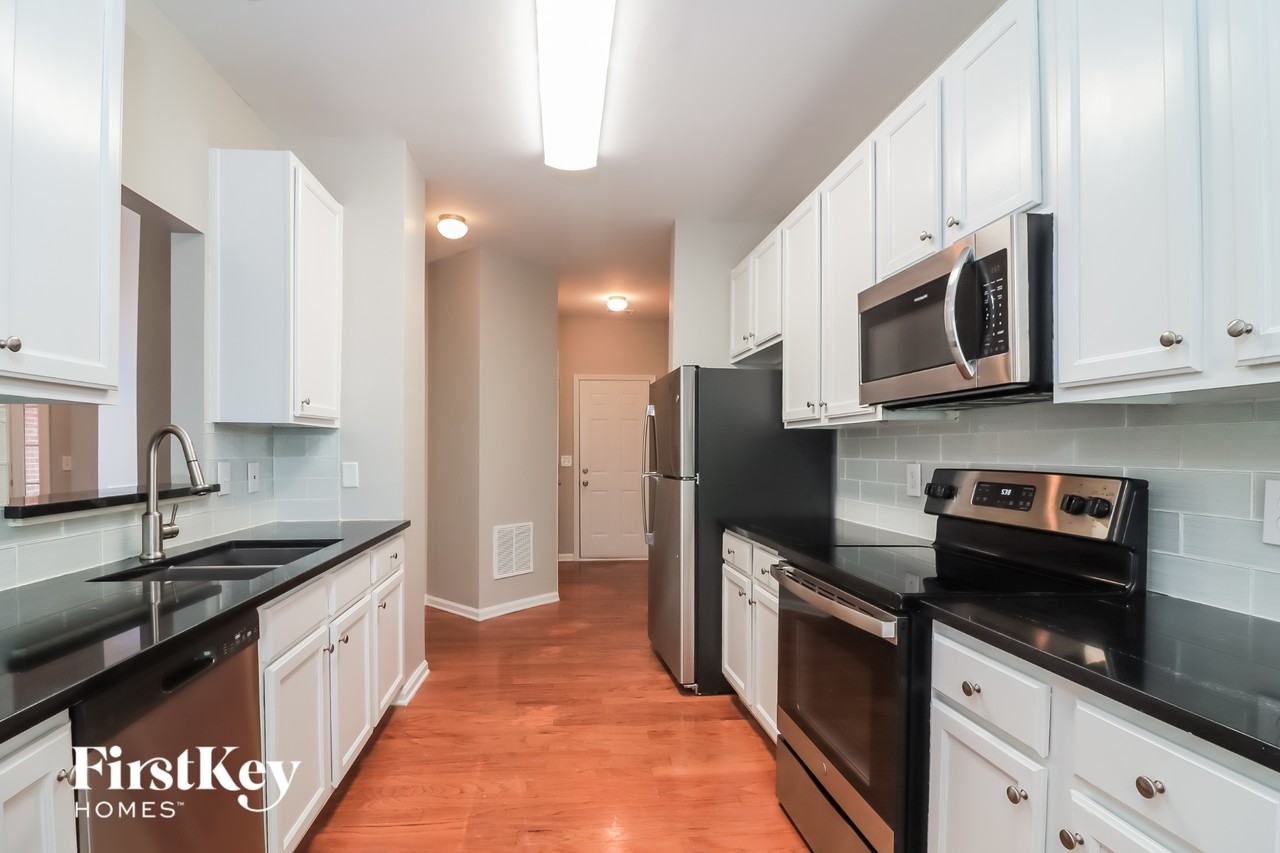 2625 Neighborhood Walk - Photo 6 of 15