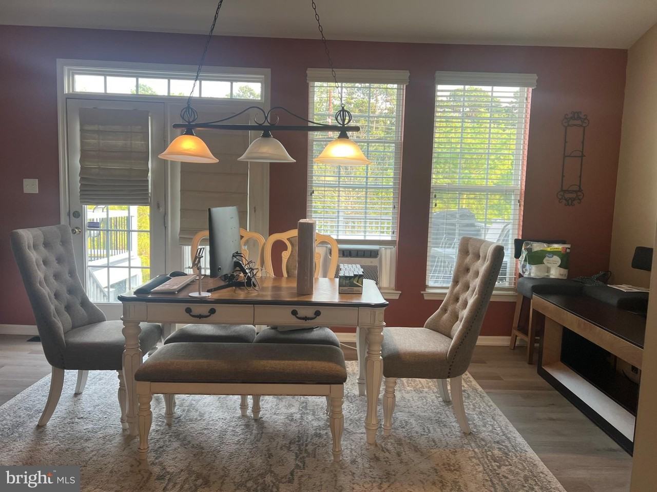 74 Colts Neck Dr - Photo 2 of 25