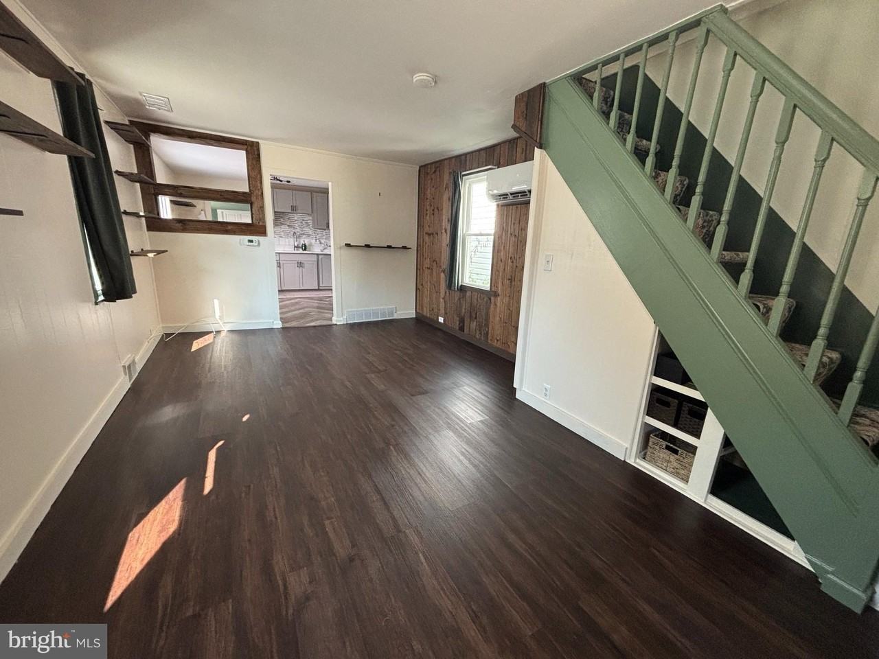 167 West Ave - Photo 4 of 25