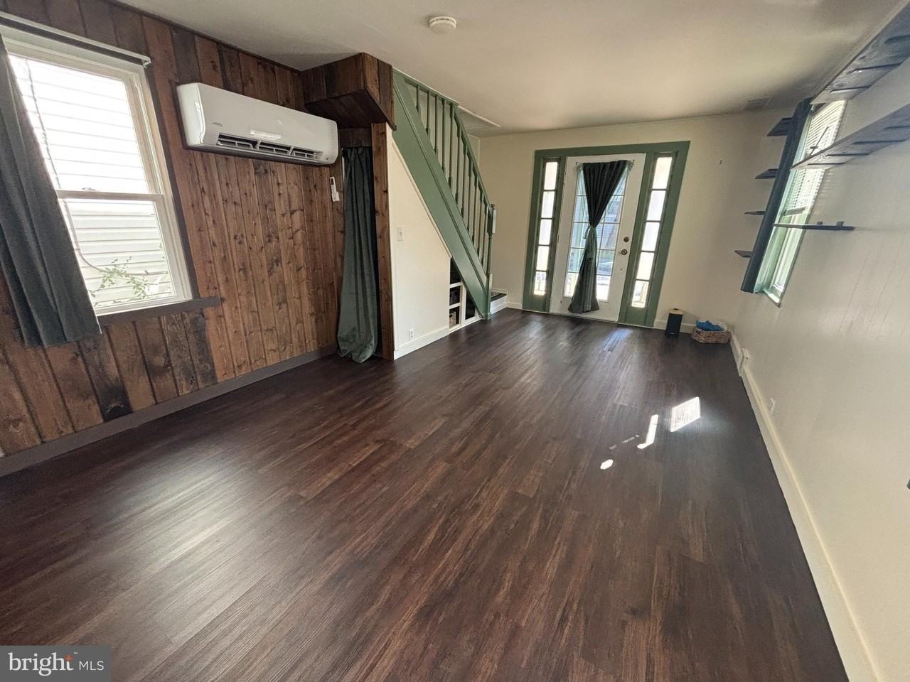 167 West Ave - Photo 6 of 25