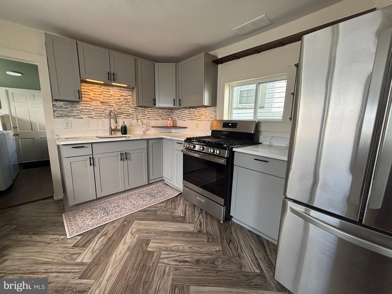 167 West Ave - Photo 7 of 25