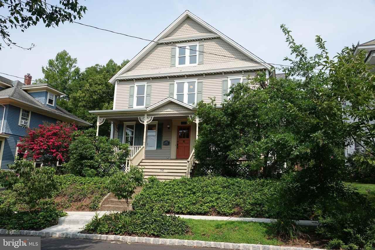 36 Hart Ave