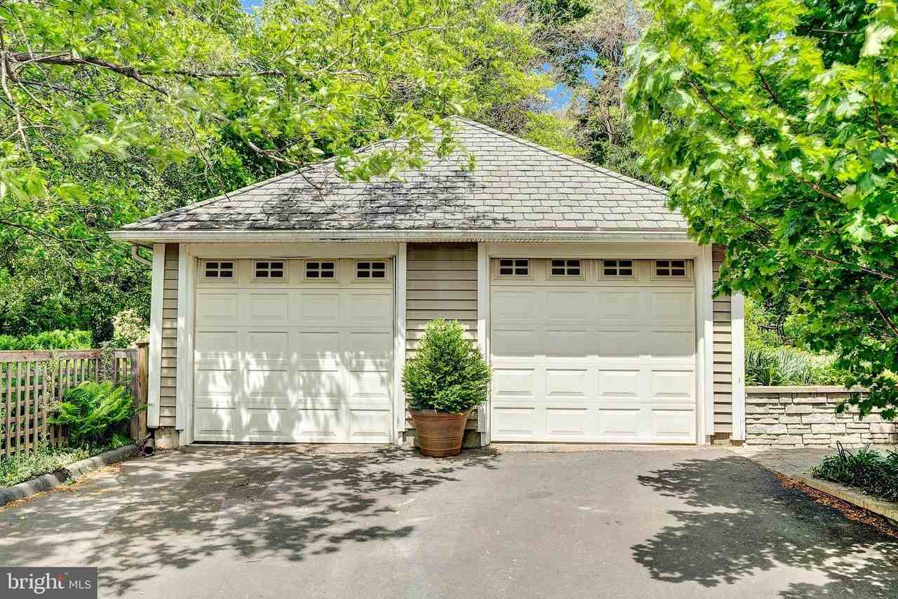 36 Hart Ave - Photo 2 of 50