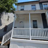 featured image of 104 Thompson St