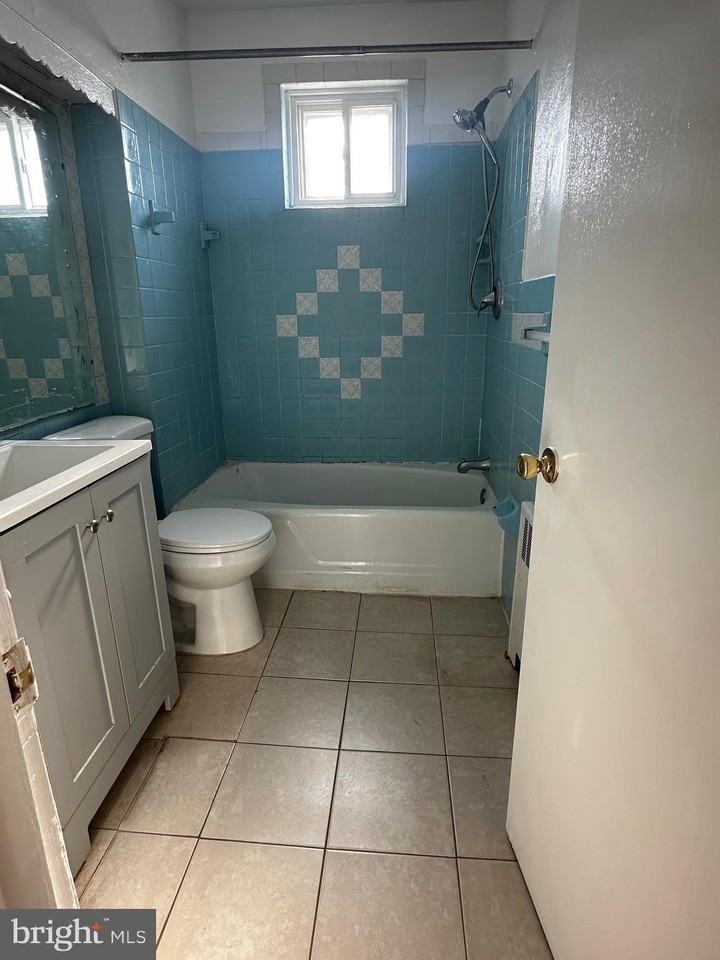 206 Saude Ave - Photo 7 of 13