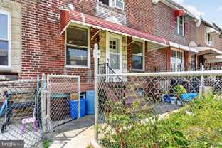 620 E Carver St - Photo 1 of 1