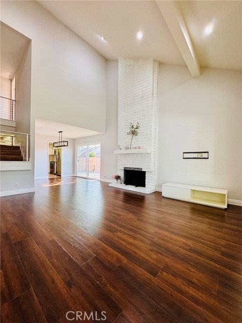 1413 W Moore Ave - Photo 4 of 8