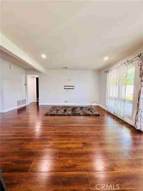 1413 W Moore Ave - Photo 6 of 8