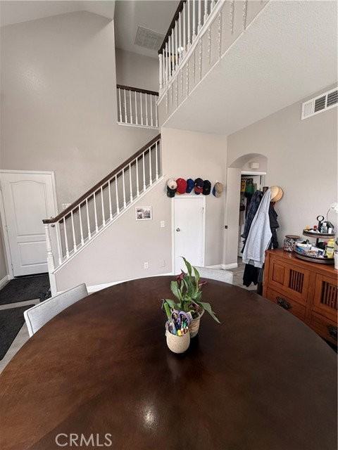 8184 Constantine Dr - Photo 5 of 8