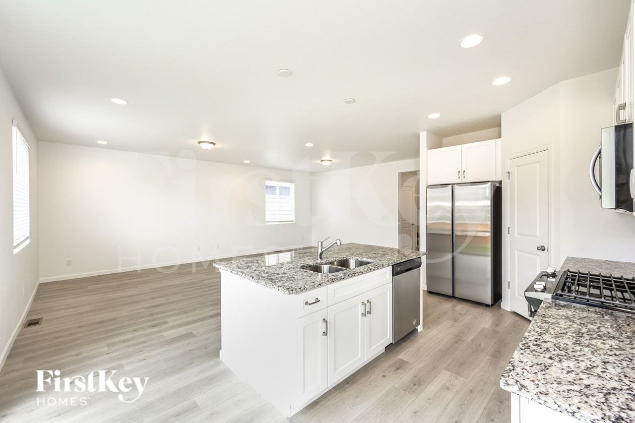 14693 Normande Dr - Photo 4 of 16