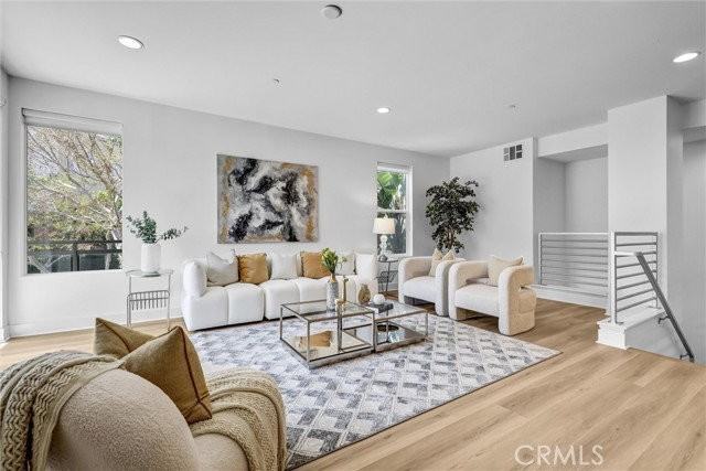 600 Rockefeller - Photo 5 of 8