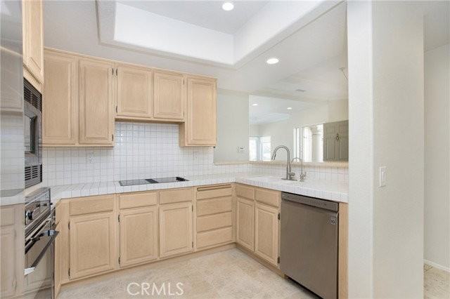 39 Wightman Ct - Photo 7 of 8