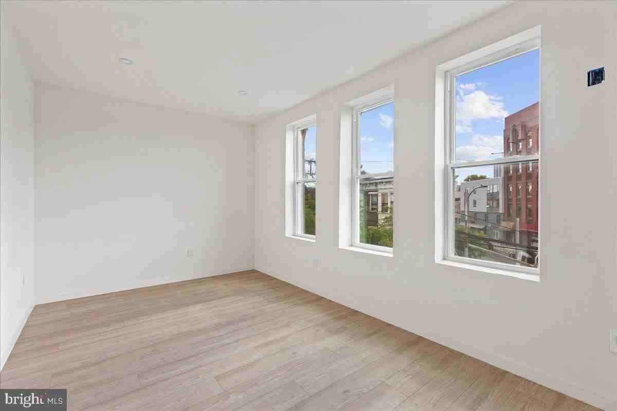 3907 Spring Garden St #3 - Photo 7 of 18
