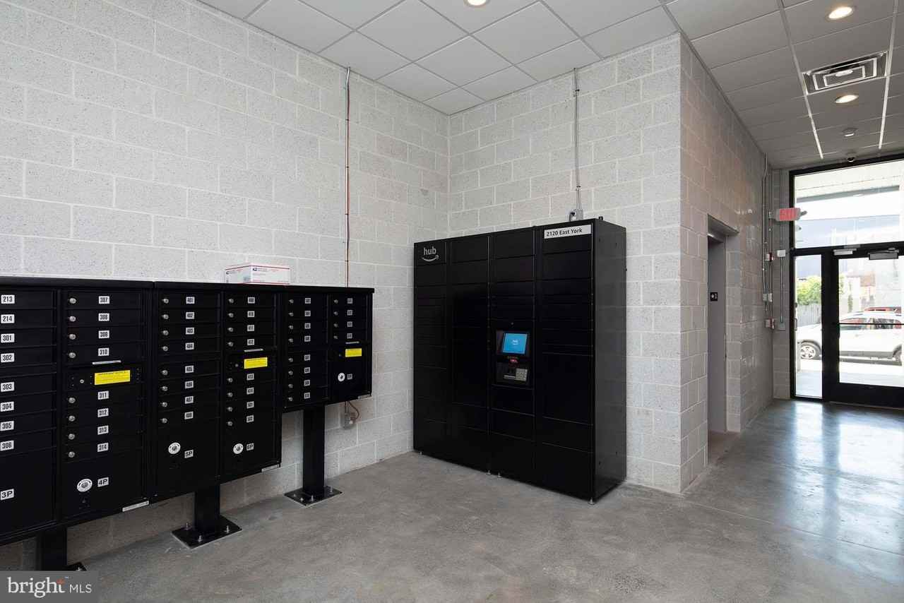 2120 E York St #B307 - Photo 4 of 19
