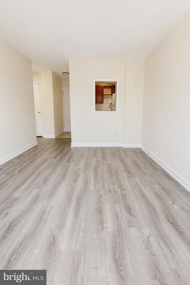 1111 Arlington Blvd #928 - Photo 3 of 20