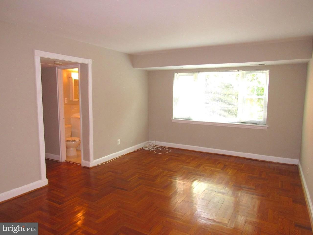 1311 N Ode St #612 - Photo 4 of 35