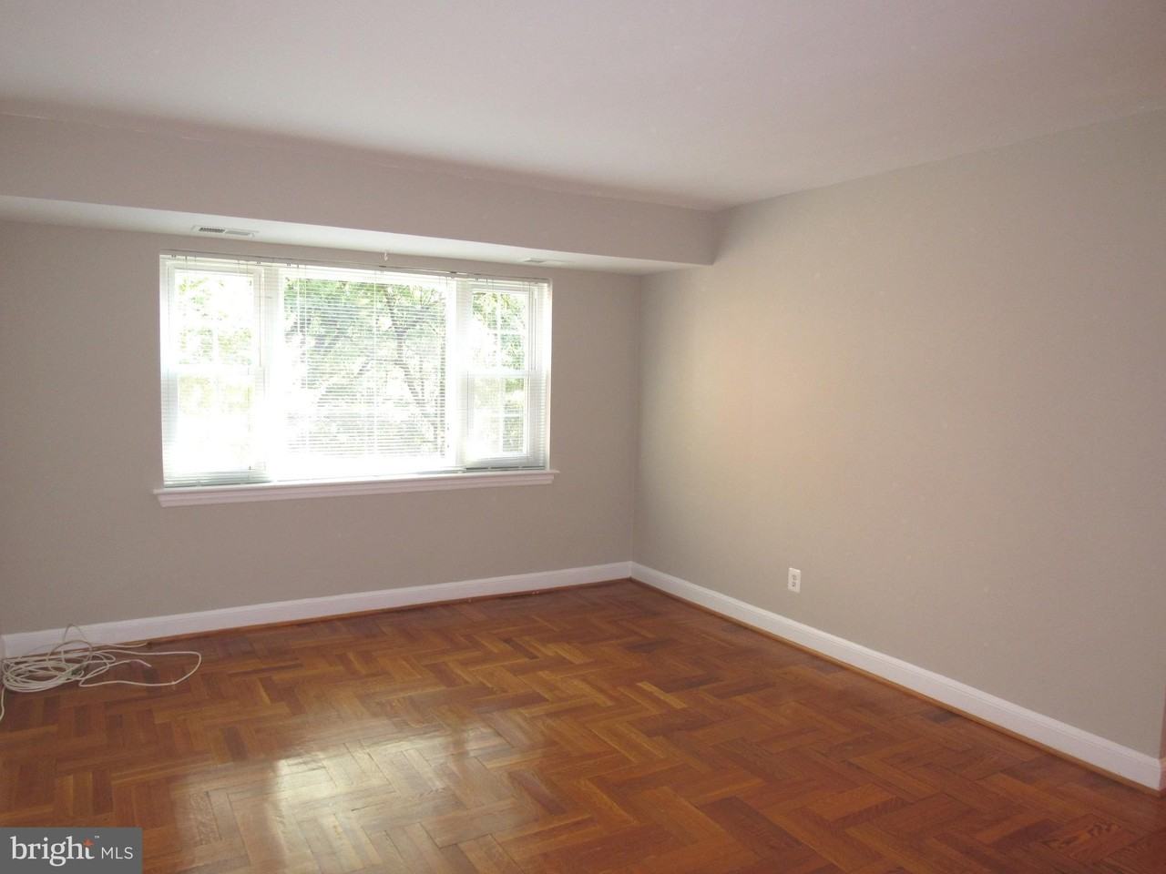 1311 N Ode St #612 - Photo 5 of 35