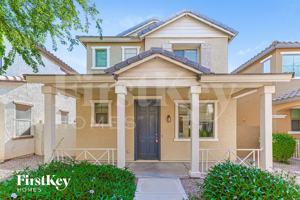 featured image of 127 E Catclaw St