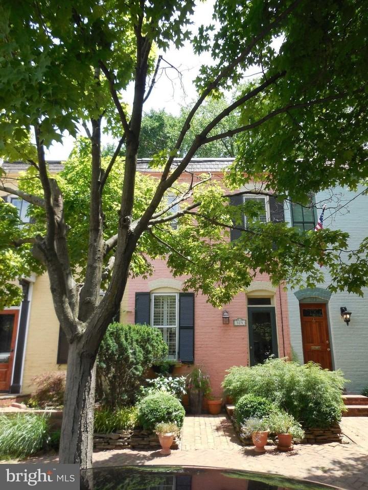 325 N Royal St - Photo 4 of 28