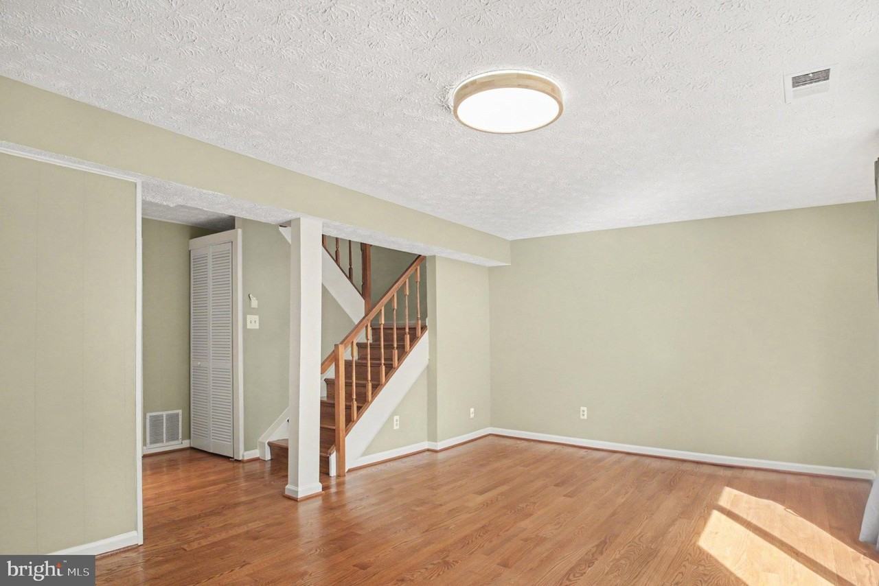11510 Underoak Ct - Photo 6 of 26