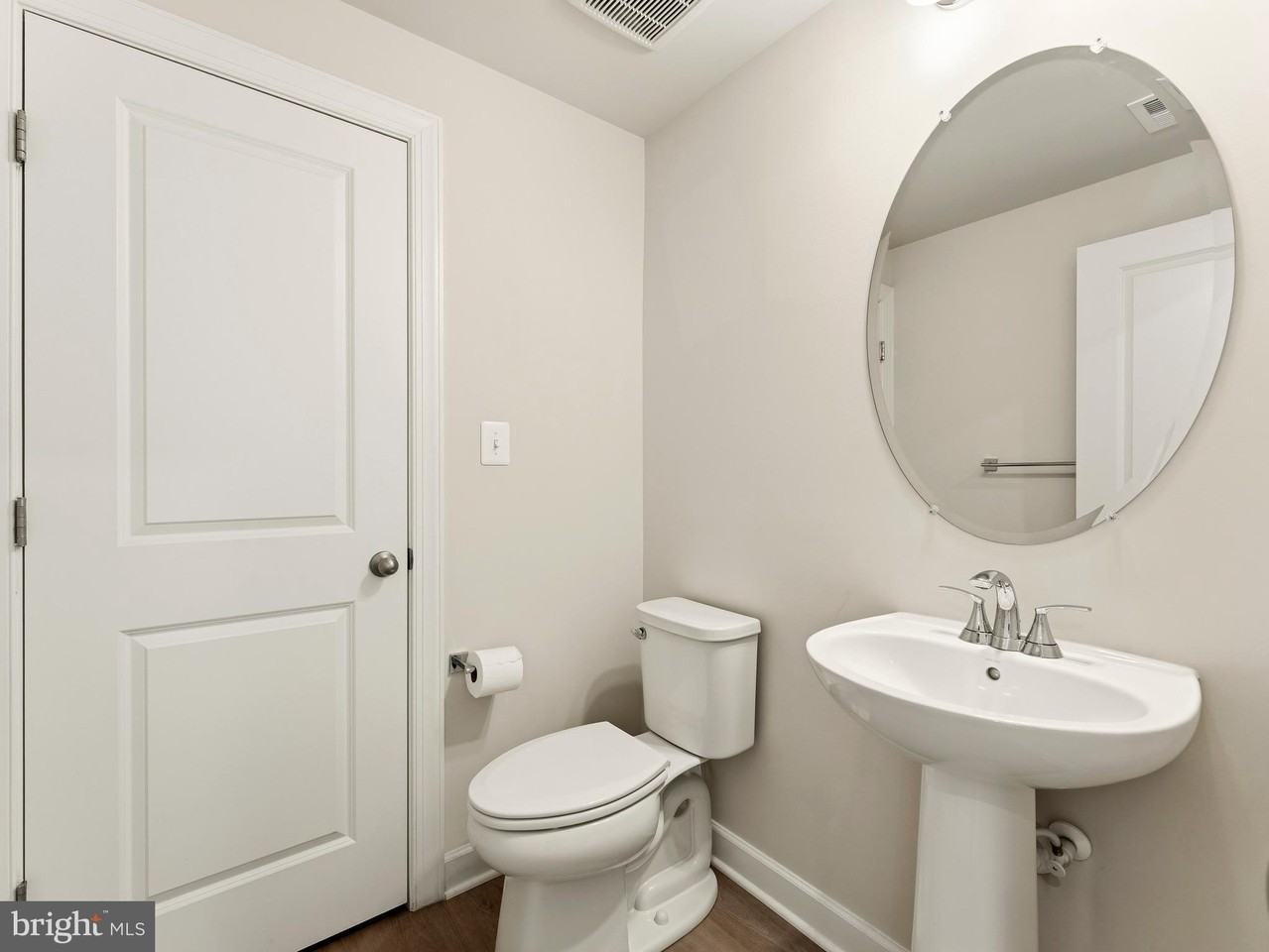 2841 Hokie Ln - Photo 4 of 41