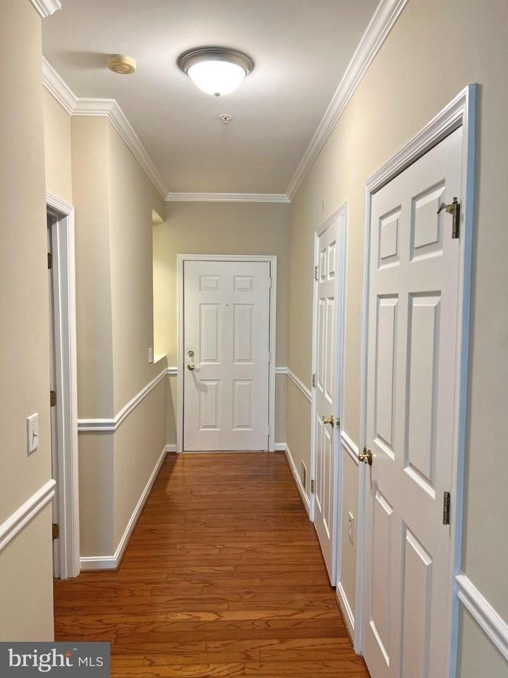 4320 Cannon Ridge Ct Unit D - Photo 4 of 35