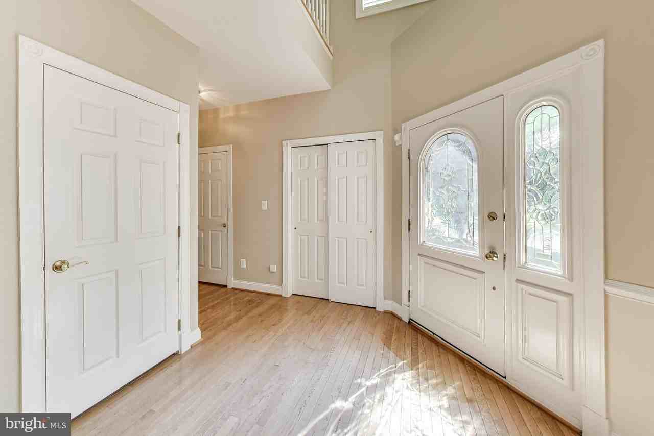 20090 Valhalla Sq - Photo 6 of 50