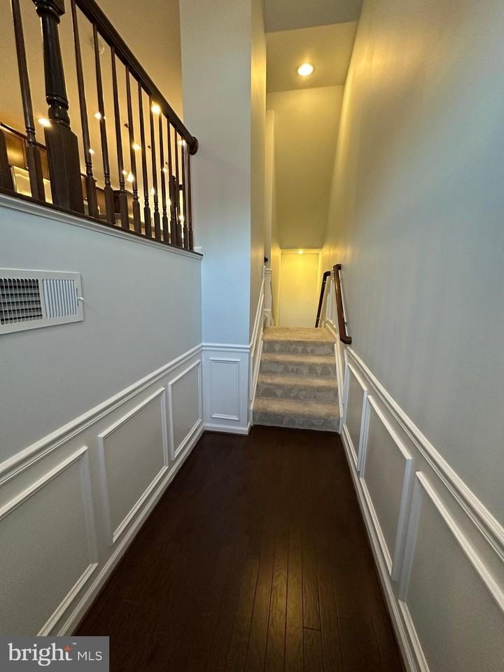 9075 Alexander Way - Photo 4 of 50