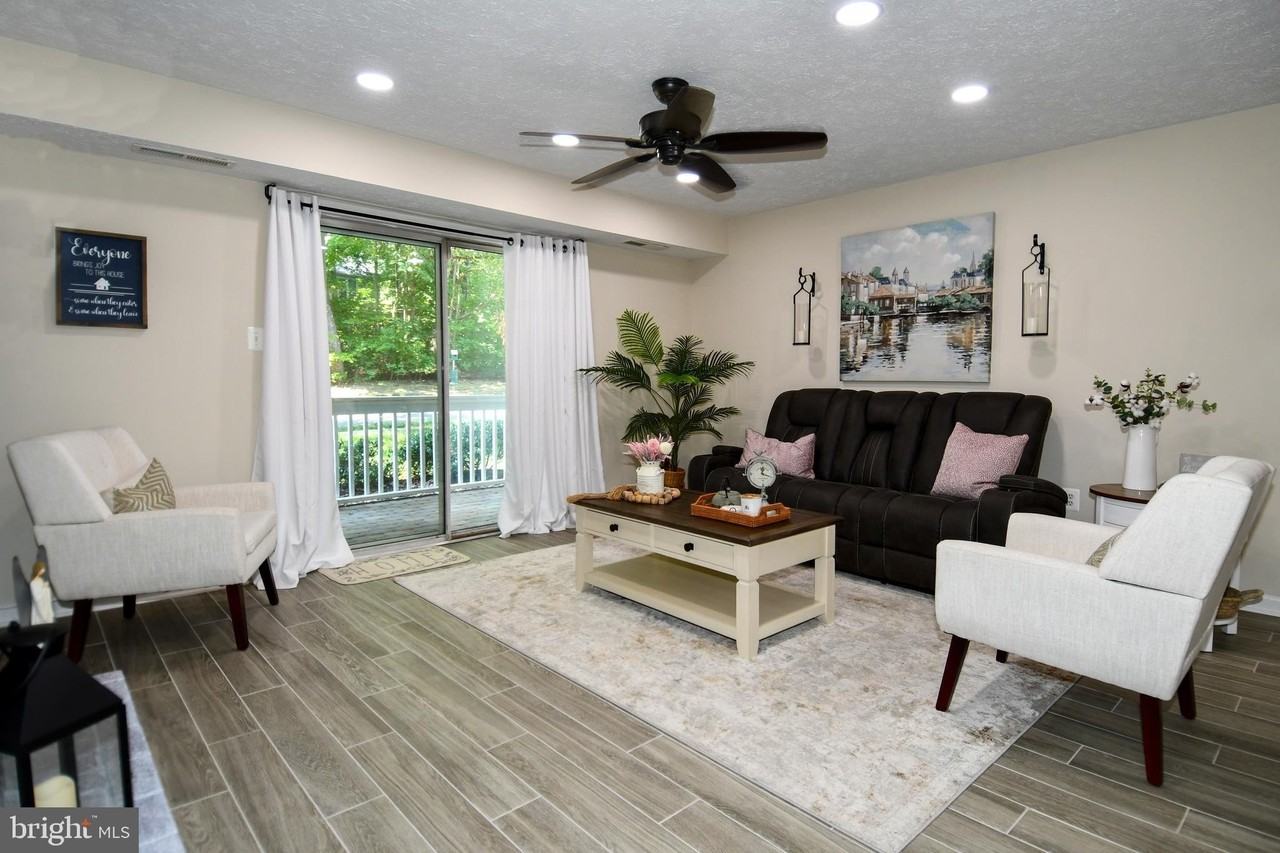 11944 Cardamom Dr #11944 - Photo 6 of 39